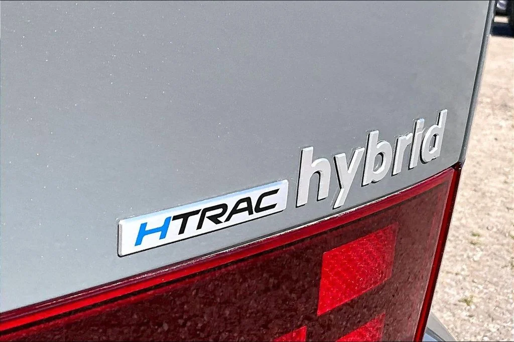 Used 2026 Hampton Gray Hyundai SEL image 8