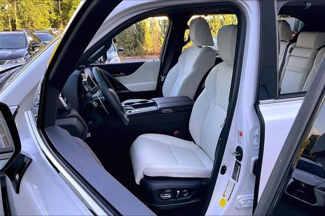 Certified Used 2025 EMINENT WHITE PEARL Lexus Luxury image 21
