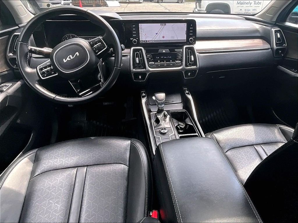 Used 2023 Green Kia X-Line S image 21