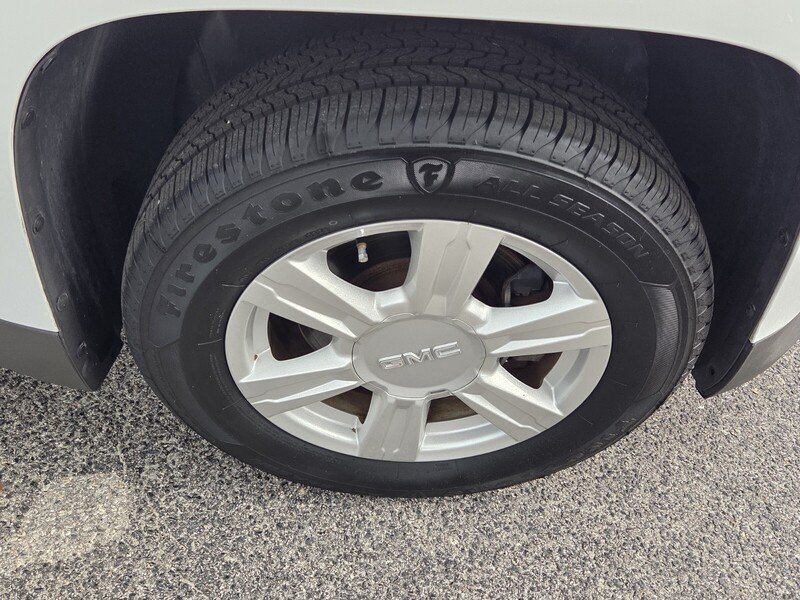 Used 2014 Summit White GMC FWD 4DR SLE W/SLE-2 image 18