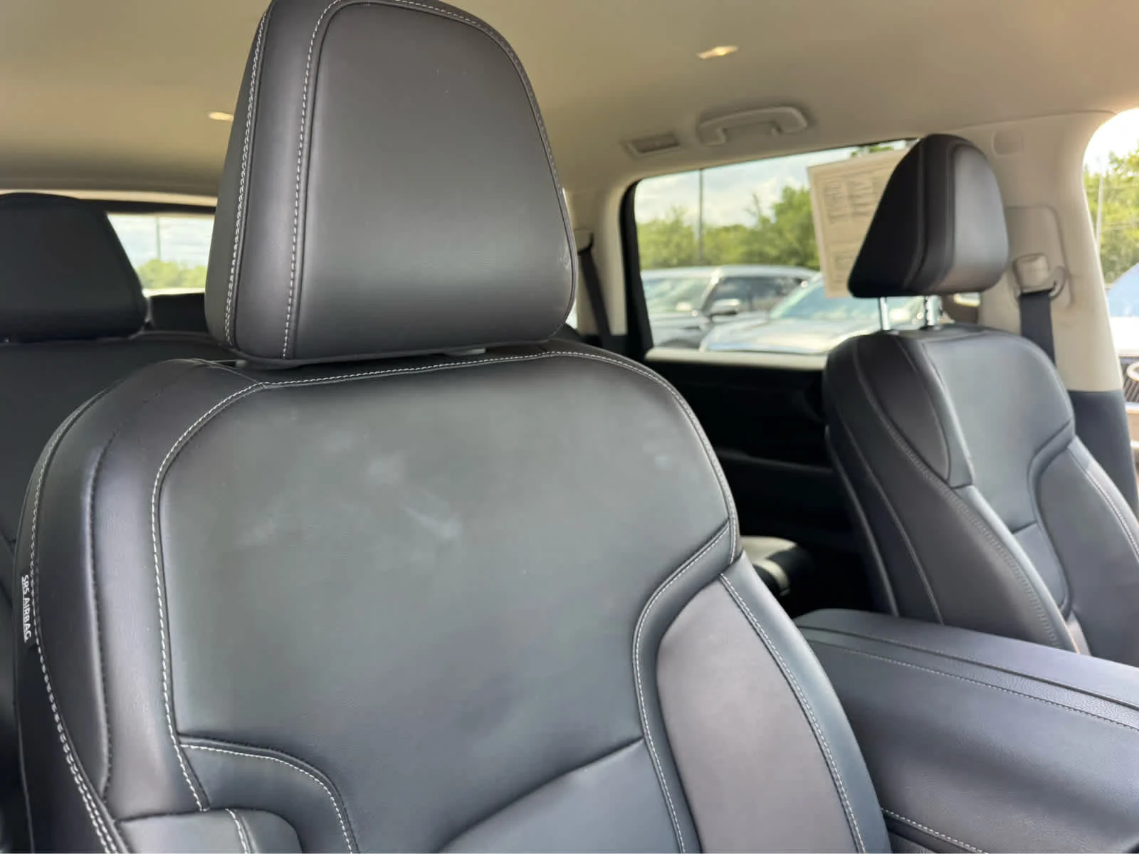 Used 2025 Super Black Nissan SV image 13