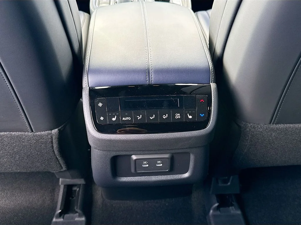 Certified Used 2026 White INFINITI SPORT image 28