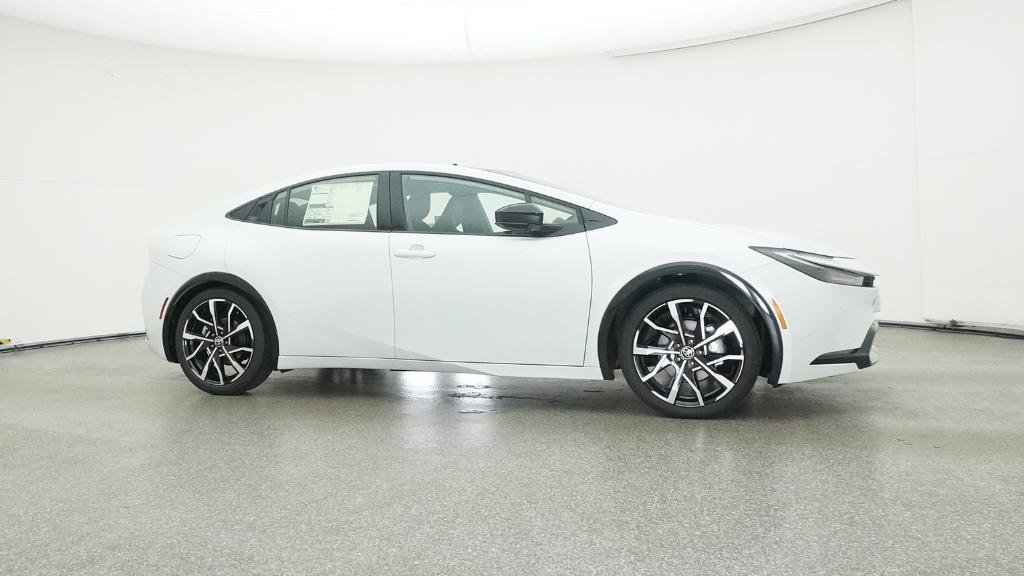2026 Toyota Prius Plug-in Hybrid XSE Premium - Photo 16