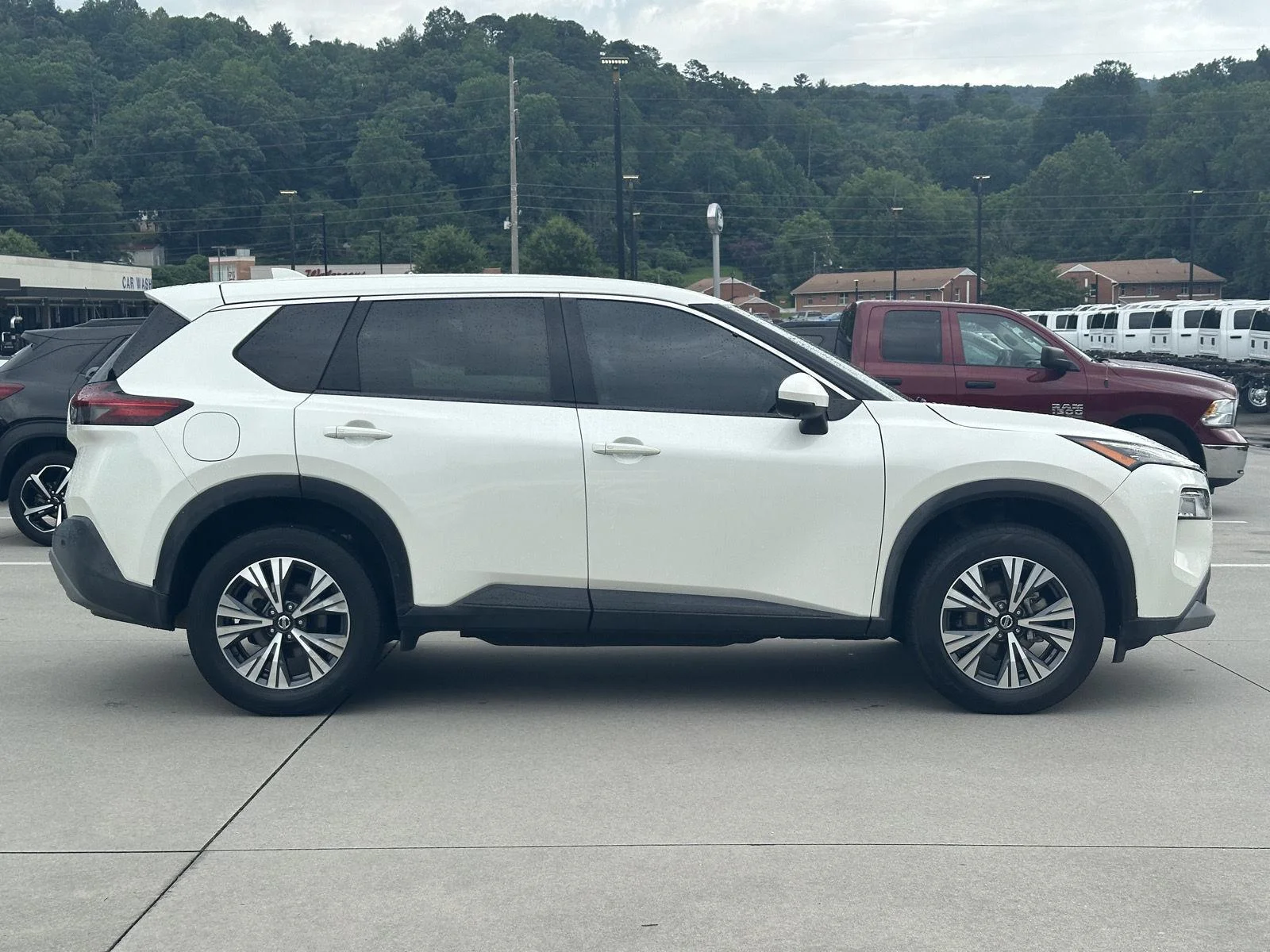 Used 2021 Pearl White Tricoat Nissan SV image 8