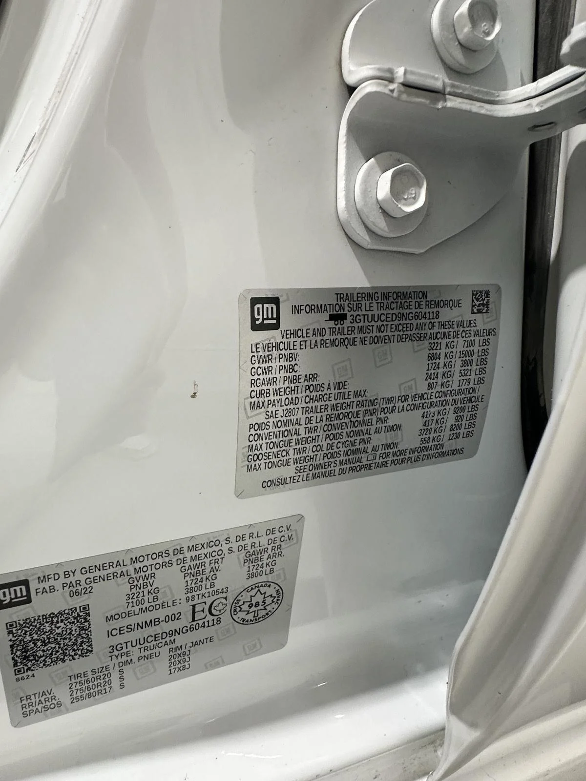 Used 2022 Summit White GMC Elevation image 32