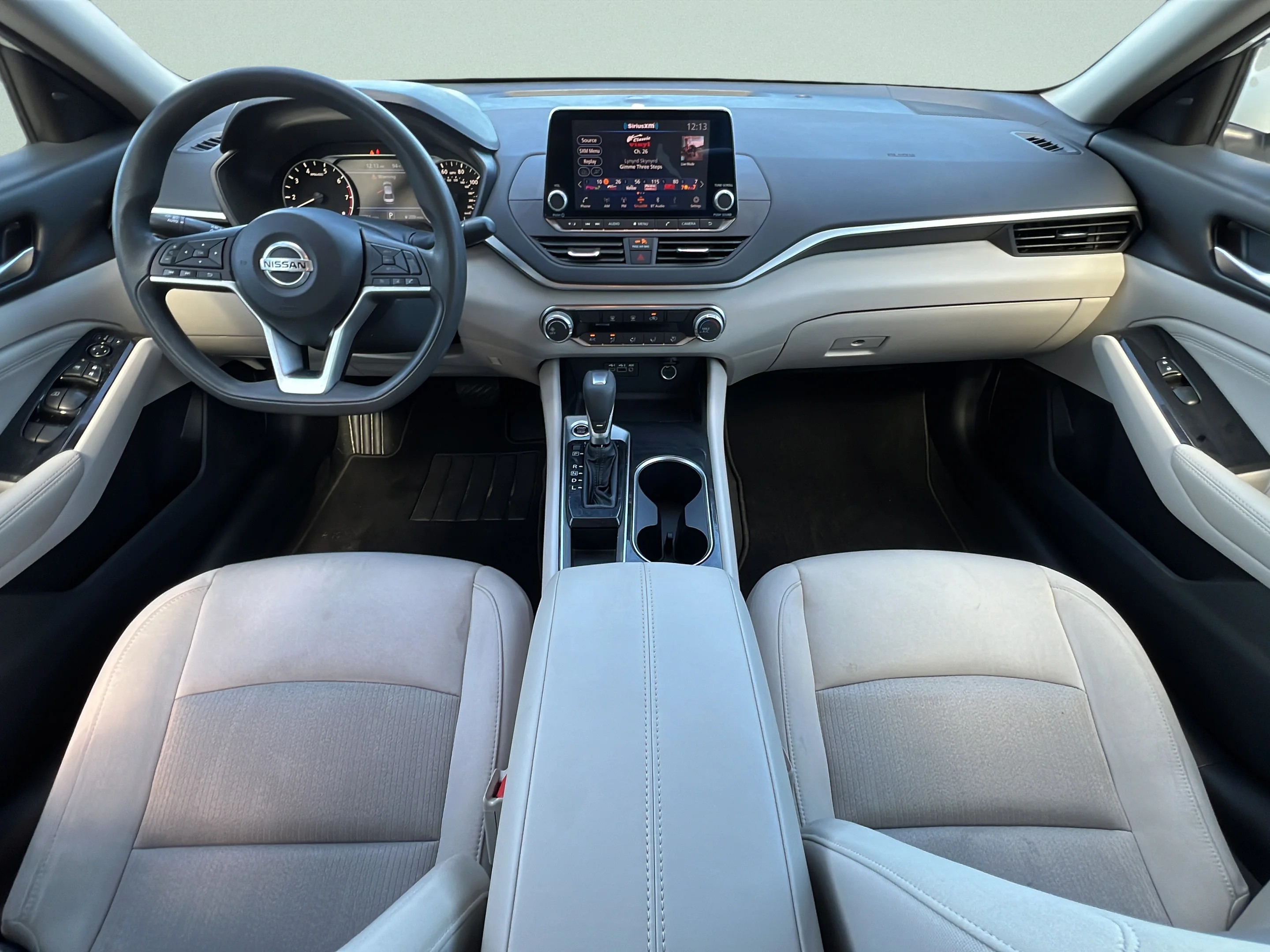 Used 2021 Pearl White Tricoat Nissan 2.5 SV image 18