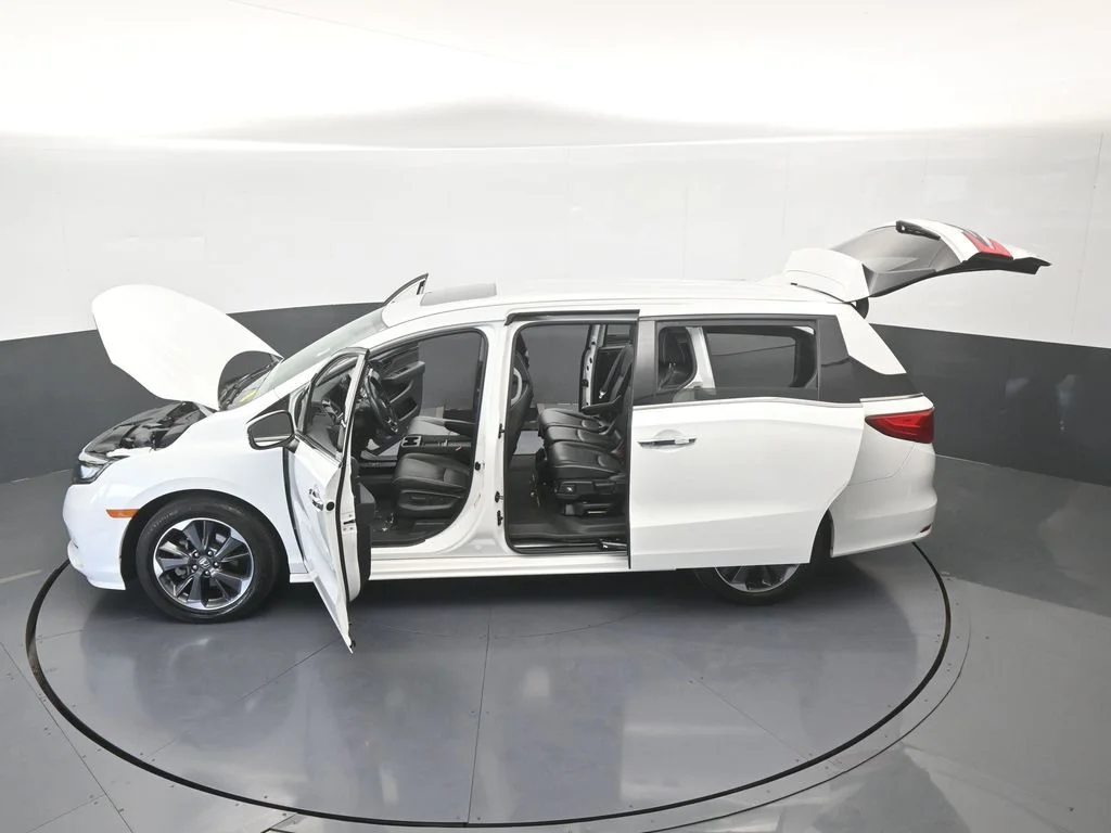 Used 2022 White Honda Elite image 69