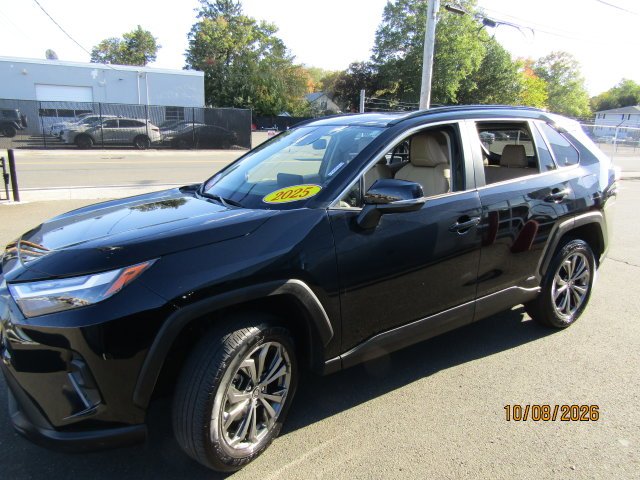 Used 2025 Midnight Black Metallic Toyota XLE Premium image 3