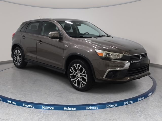 Used 2016 Black Mitsubishi ES image 4