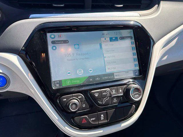 Used 2017 White Chevrolet LT image 5
