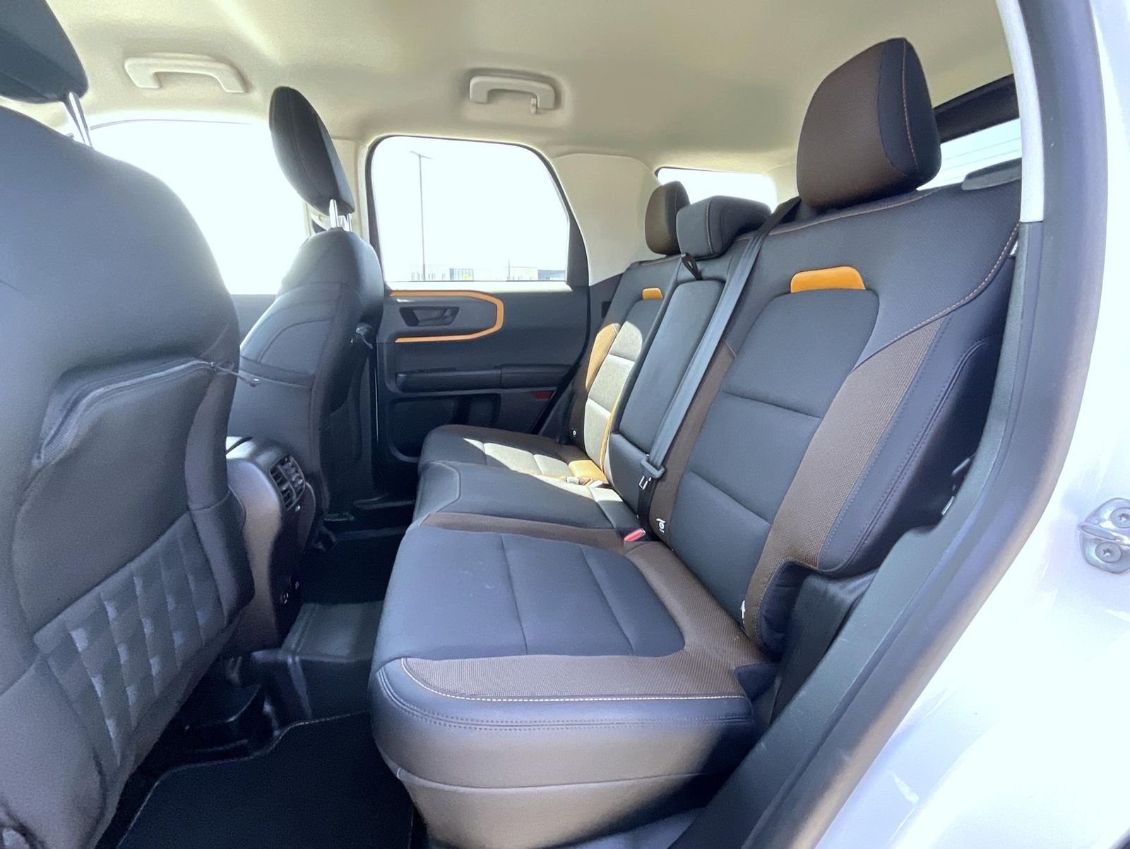 Used 2023 White Ford Badlands image 19
