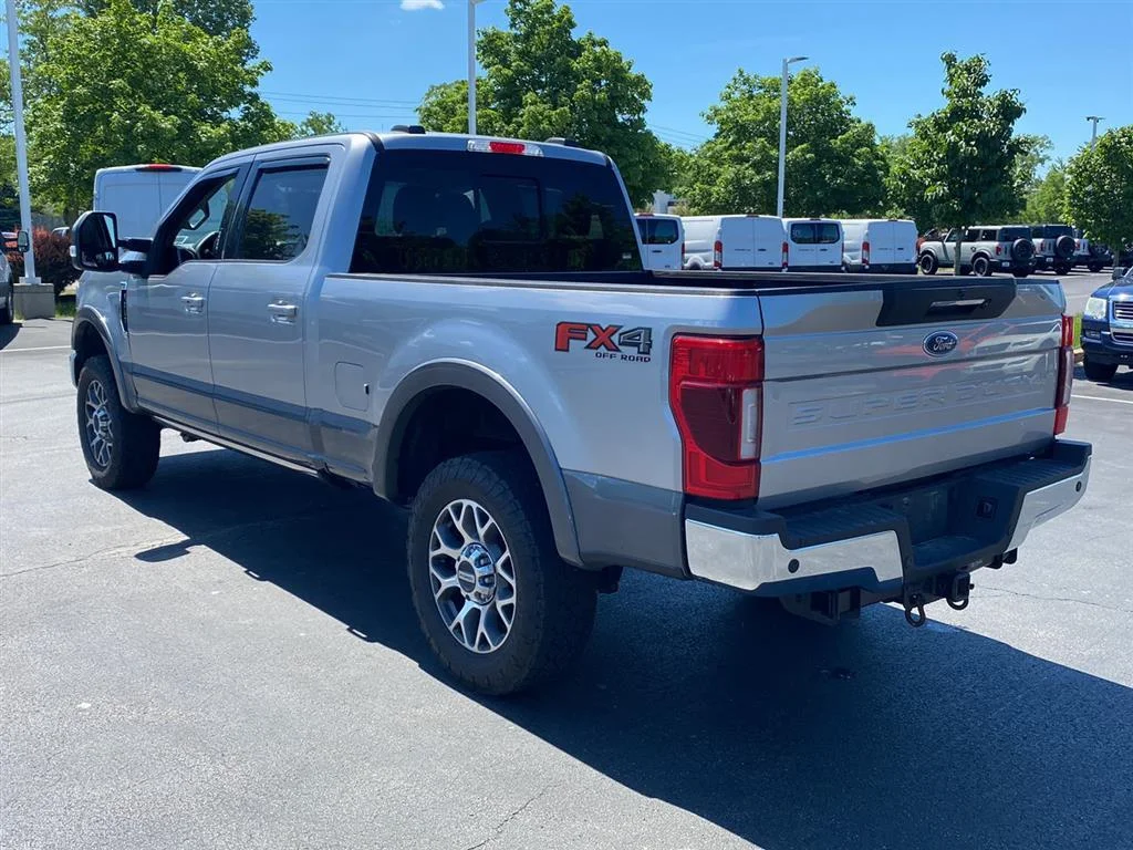 Used 2021 Iconic Silver/Carbonized Gray Ford Lariat image 8