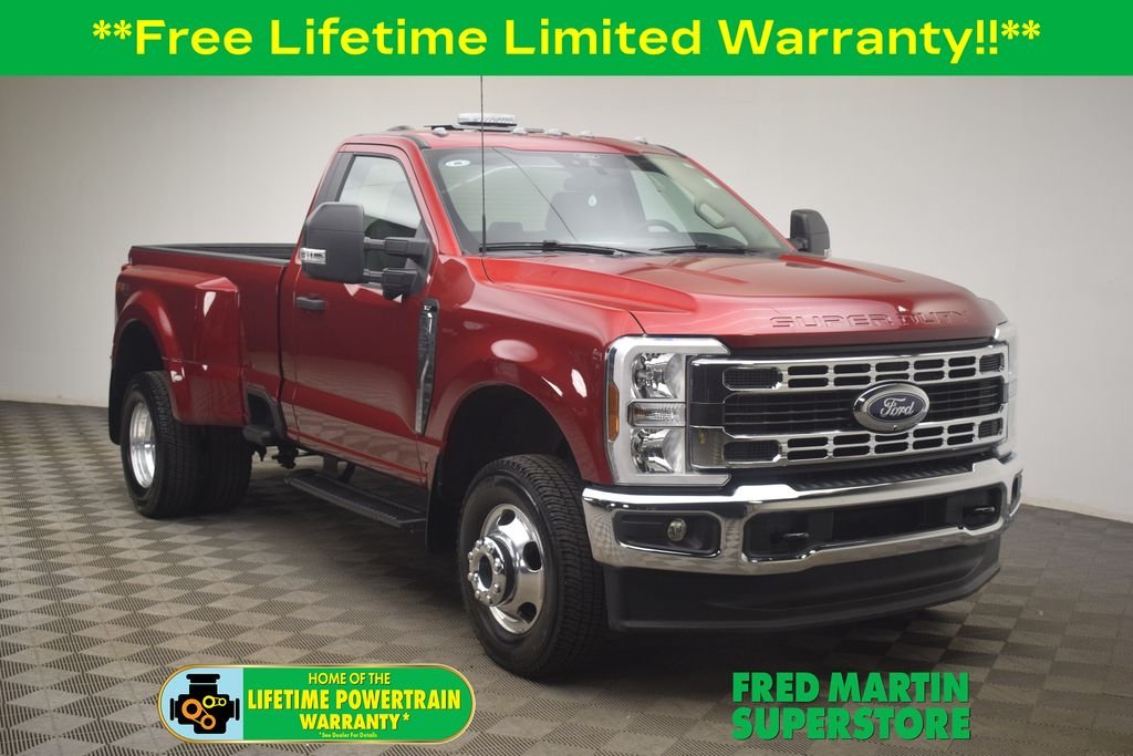 2025 Ford F-350 XLT 4x4 Regular Cab 8' Box DRW's photo