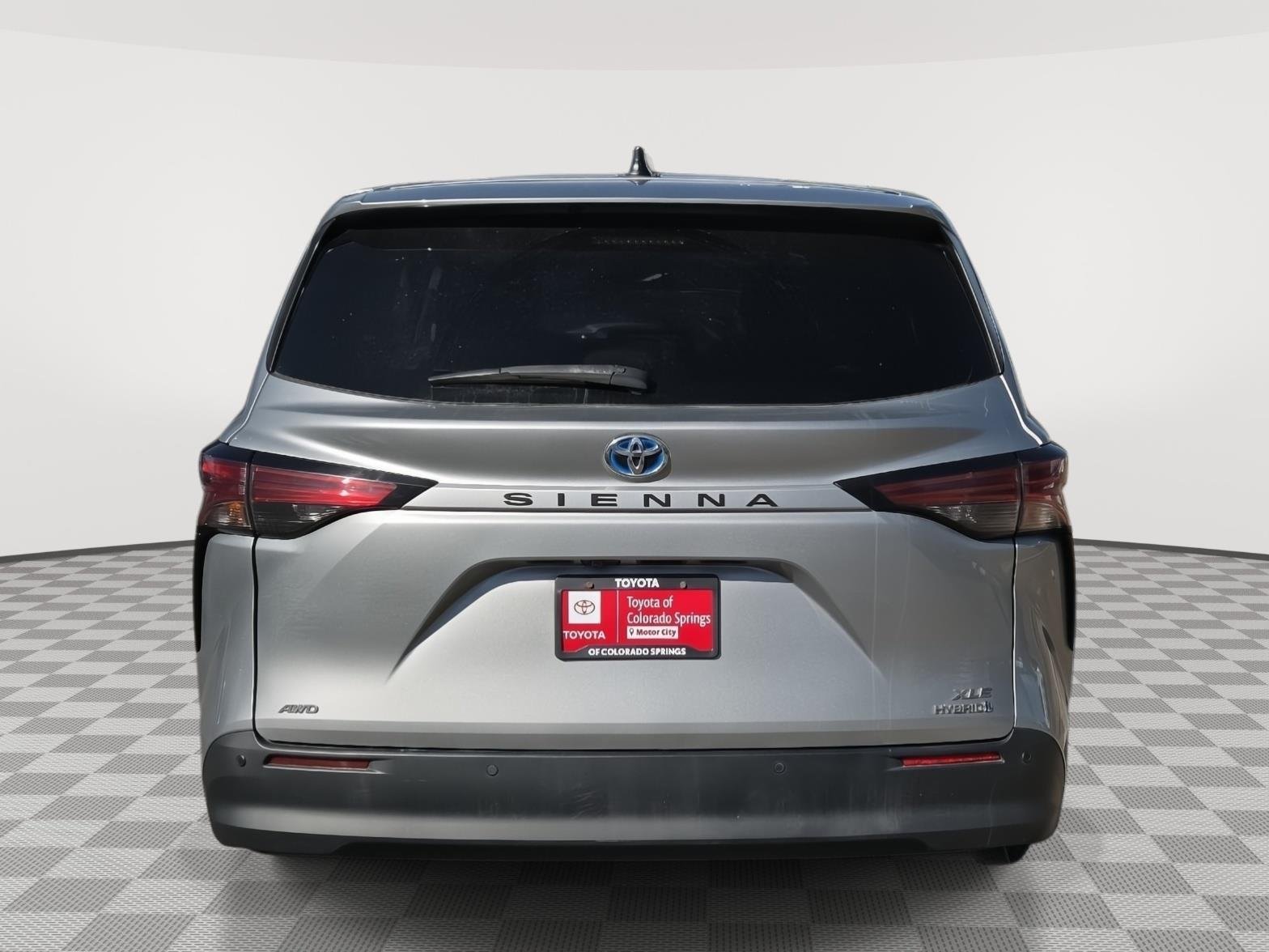 Used 2021 Celestial Silver Metallic Toyota XLE image 5