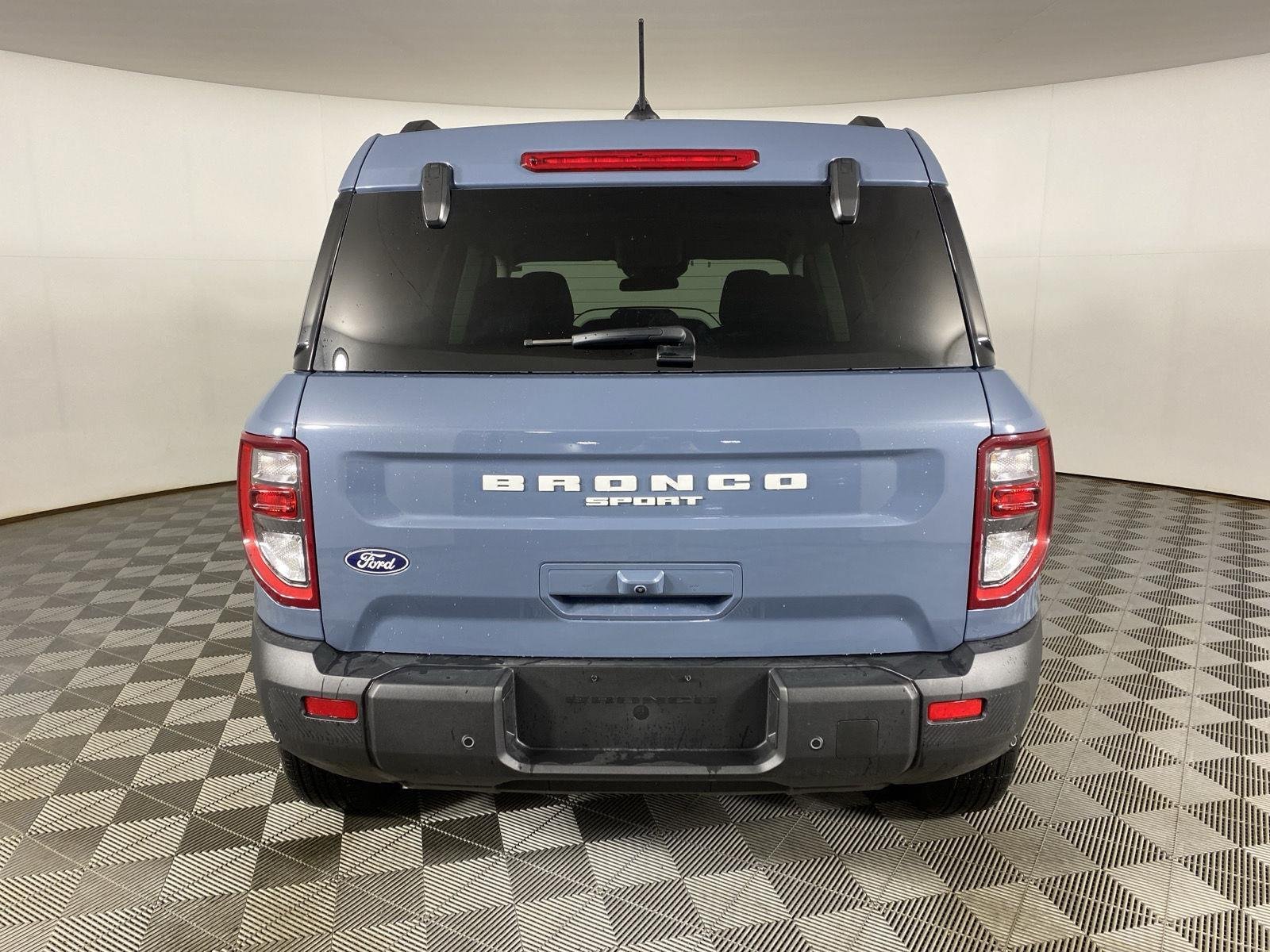 Used 2026 Azure Gray Metallic Tri-Coat Ford Big Bend image 6