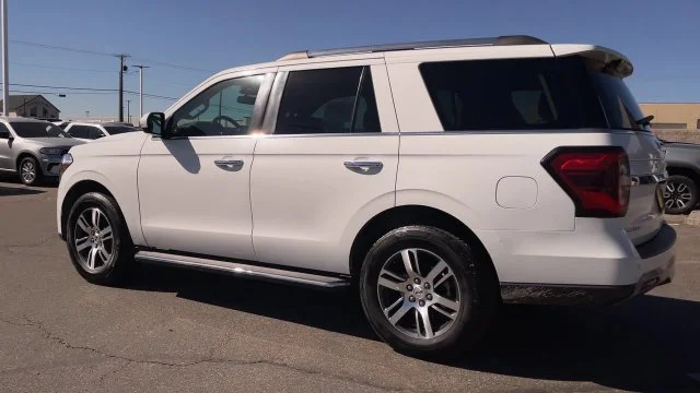 Used 2023 White Ford Limited image 7