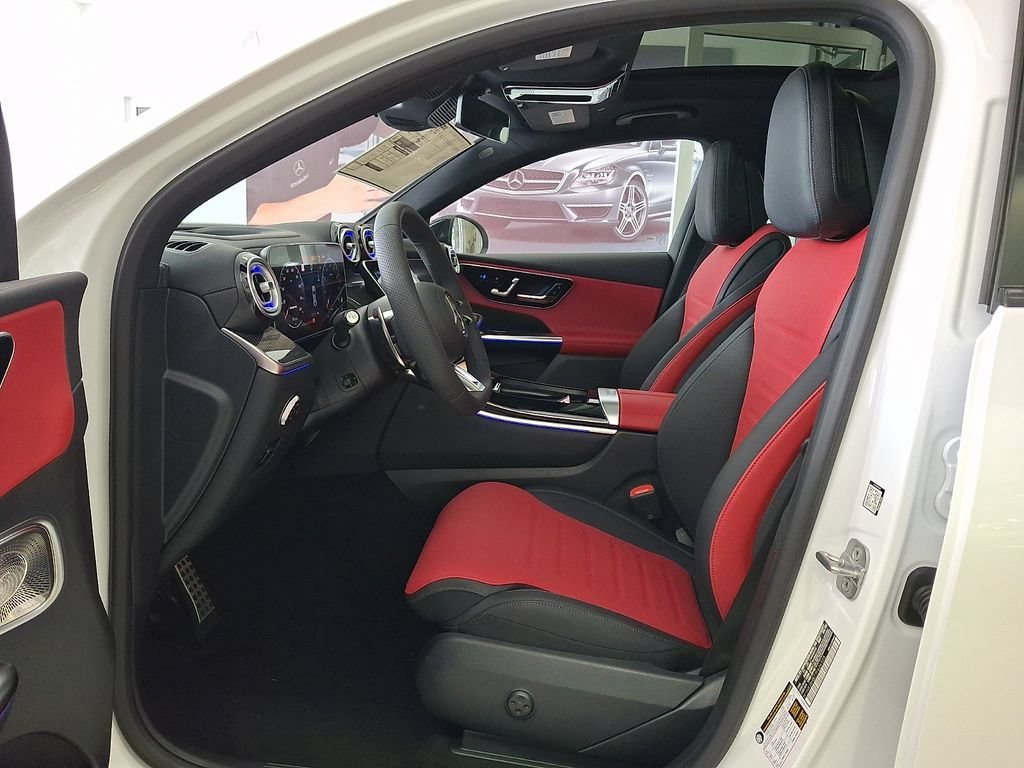New 2026 MANUFAKTUR Moonlight White Metallic Mercedes-Benz GLC 43 AMG® image 39