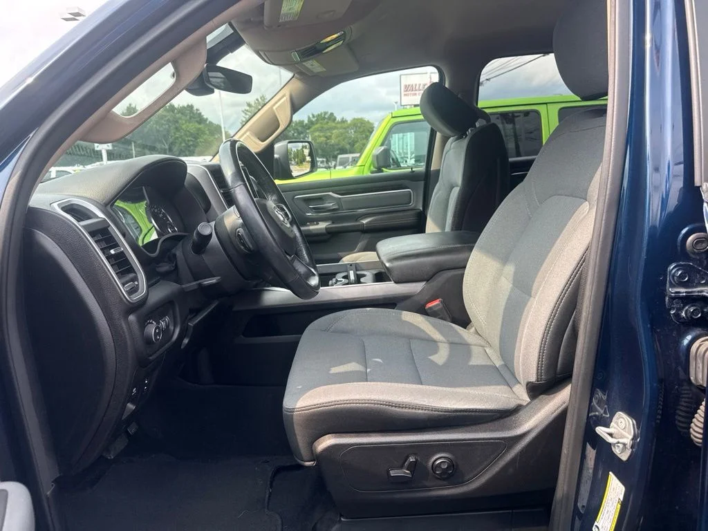 Used 2019 Blue Ram Big Horn/Lone Star image 3