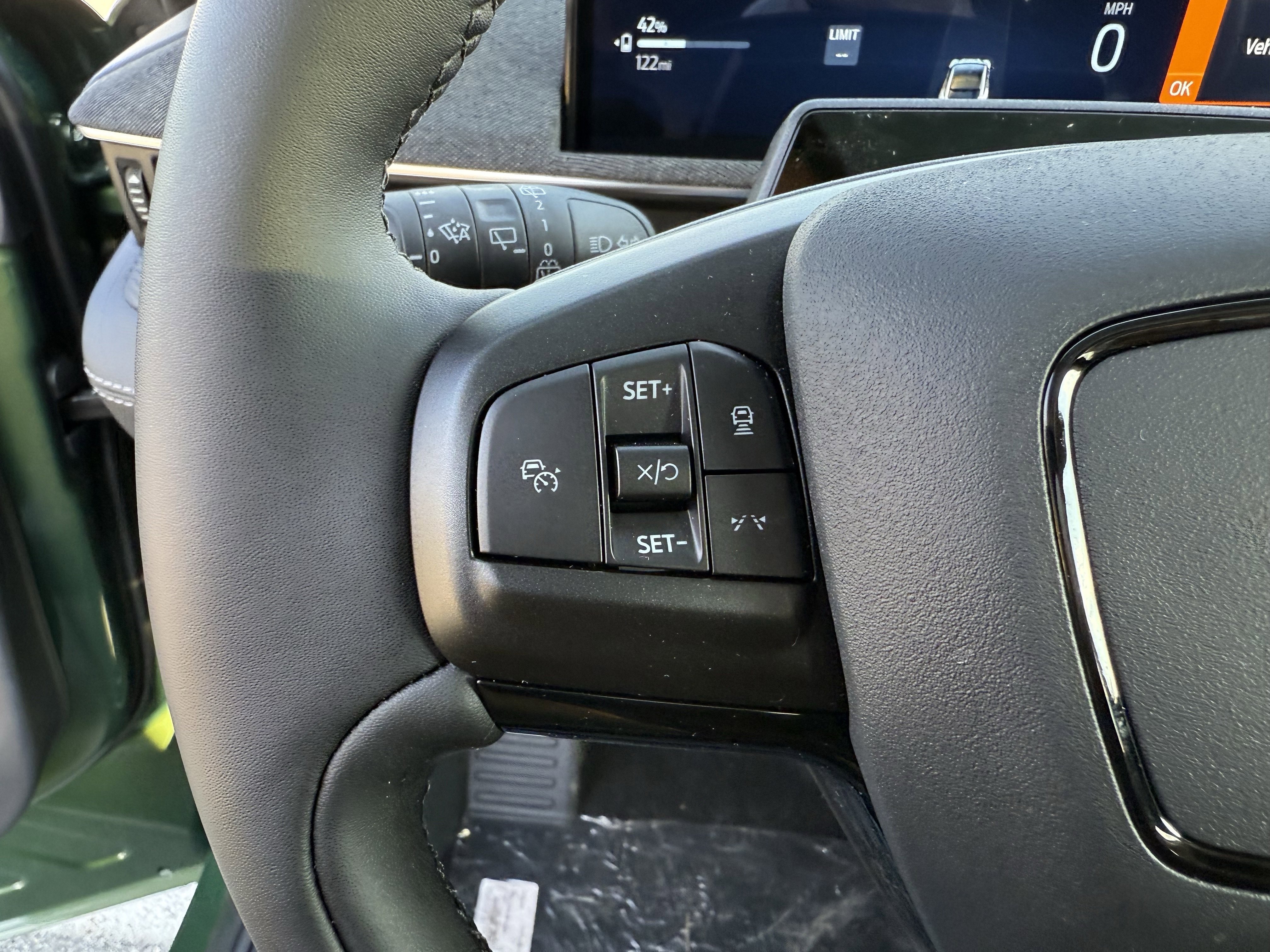 2025 Ford Mustang Mach-E Premium - Photo 18