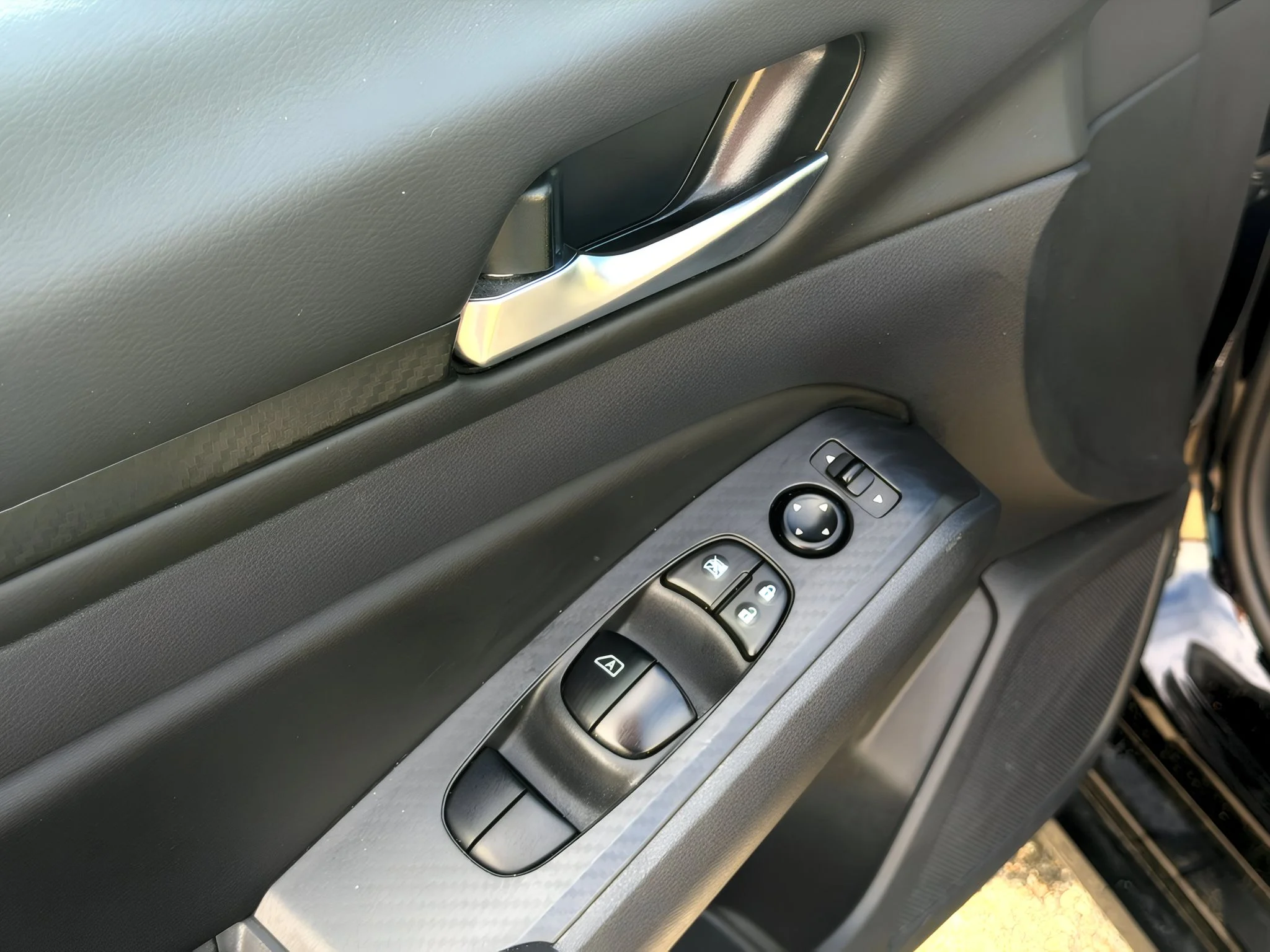 2025 Nissan Altima SV - Photo 12