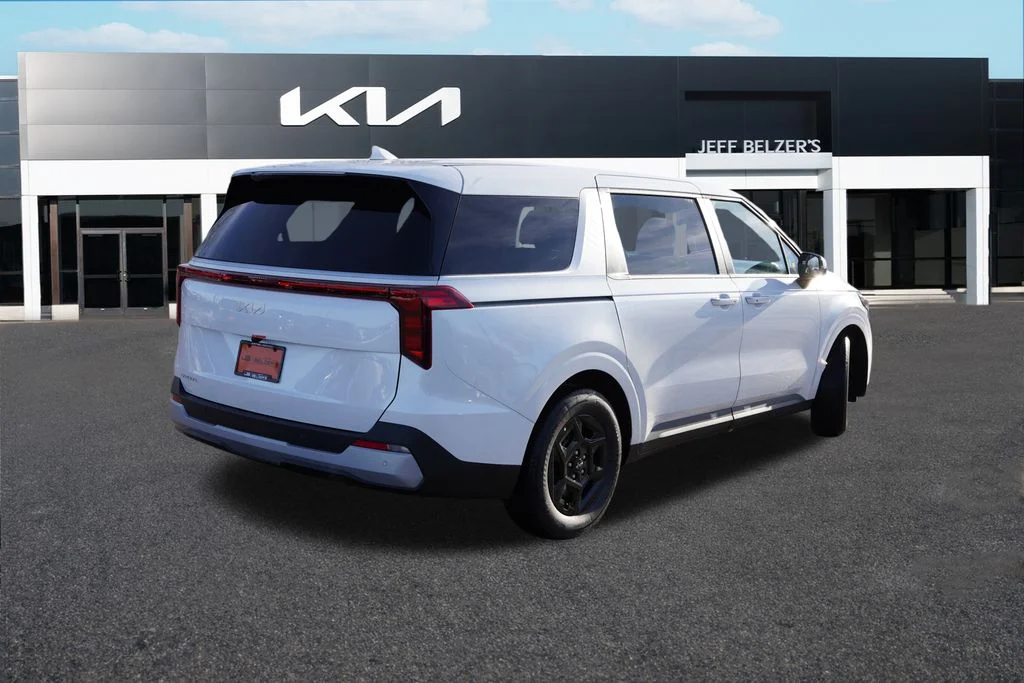 New 2026 Snow White Pearl Kia LXS image 3
