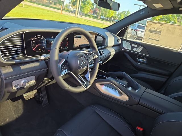 New 2026 Black Mercedes-Benz GLE580 image 28
