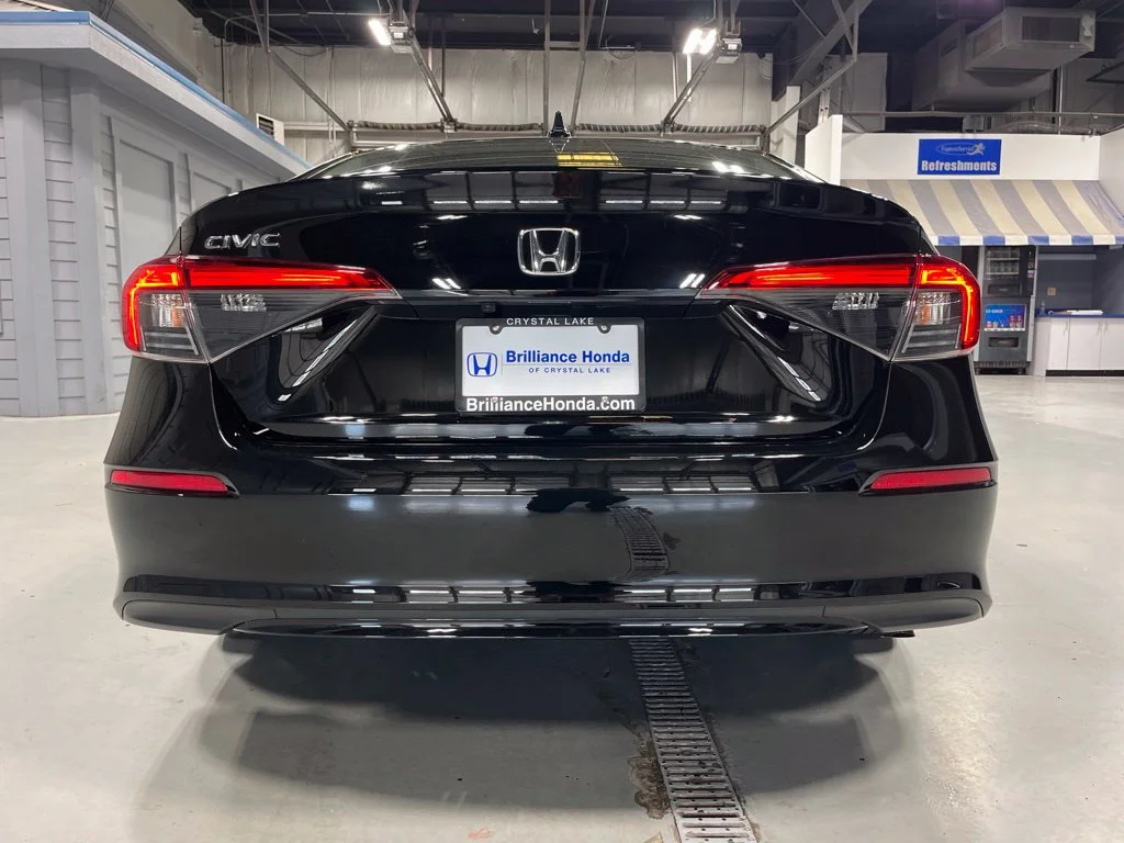 Certified Used 2024 Crystal Black Pearl Honda 2.0L 4D LX image 38