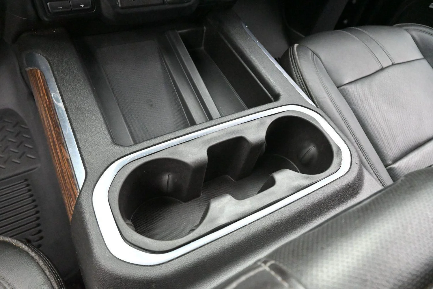 Used 2019 BLACK Chevrolet High Country image 19