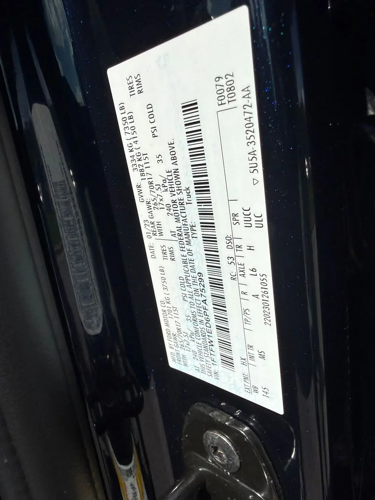 Used 2023 Blue Ford XLT image 26