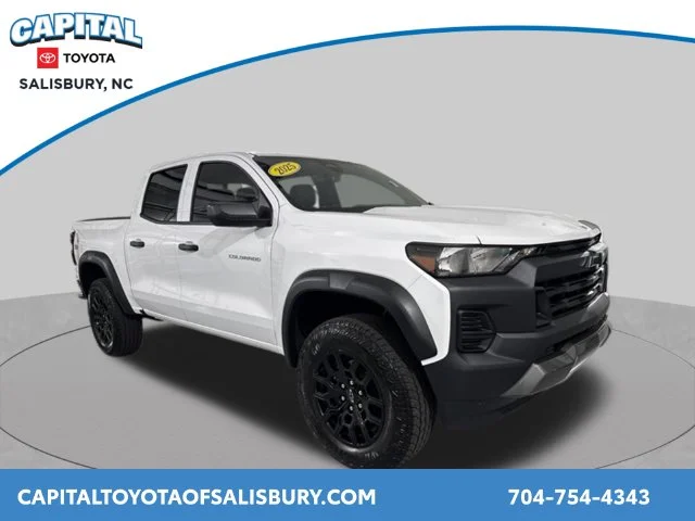 Used 2025 White Chevrolet Trail Boss image 1