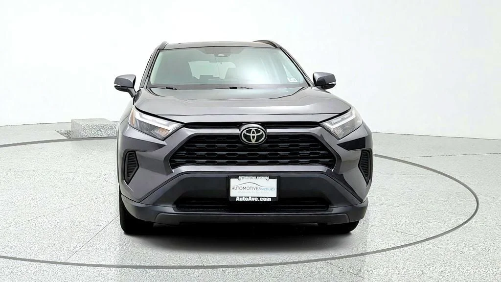 Used 2022 Magnetic Gray Metallic Toyota XLE AWD image 2
