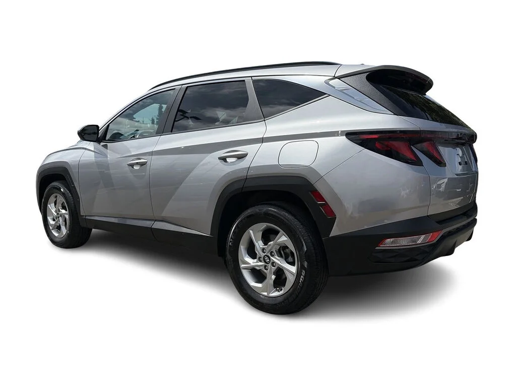 Used 2023 Shimmering Silver Hyundai AWD 2.5L Preferred Dilawri Certified   Local BC image 9