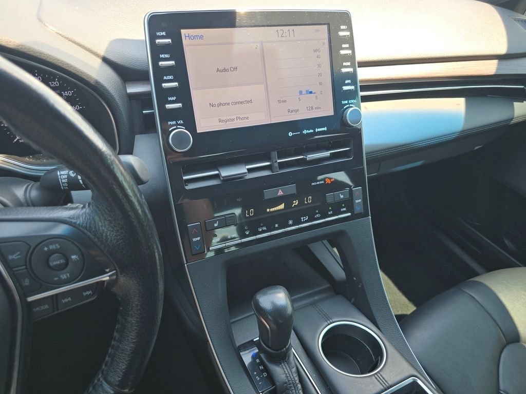 Used 2019 Midnight Black Metallic Toyota XLE image 33