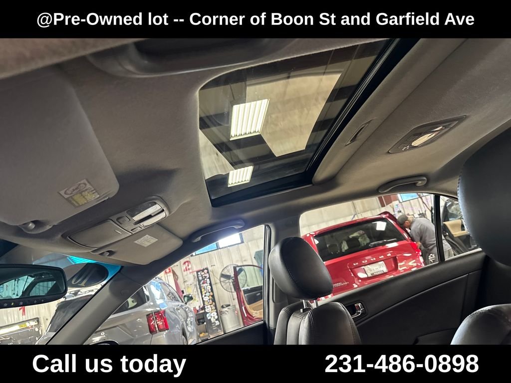 Used 2010 Brown Hyundai Limited image 13