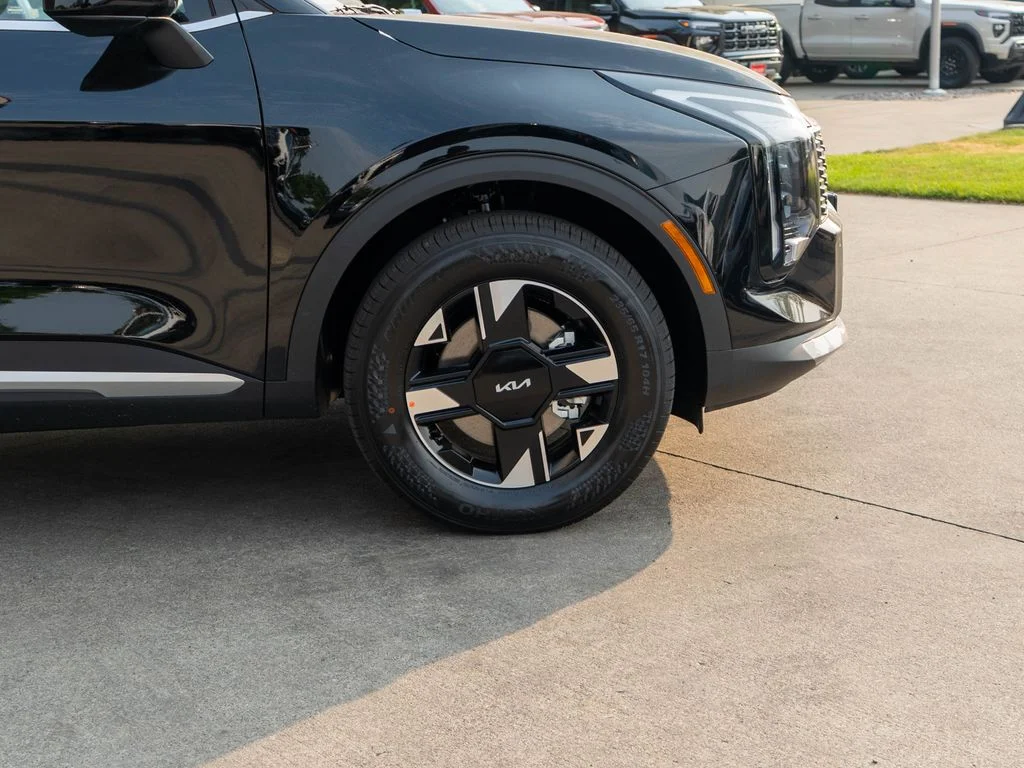 New 2026 Ebony Black Kia LX image 30