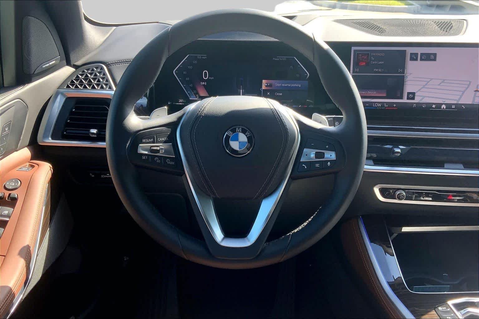 Used 2024 Black Sapphire Metallic BMW xDrive40i image 5