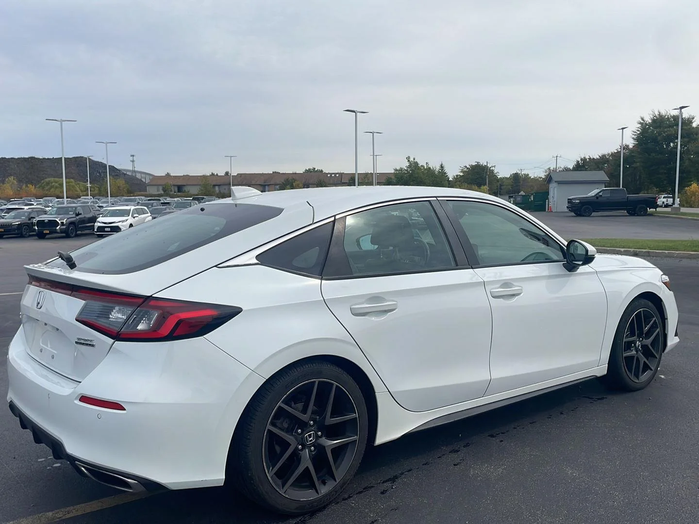 Used 2022 Platinum White Pearl Honda Sport Touring image 11
