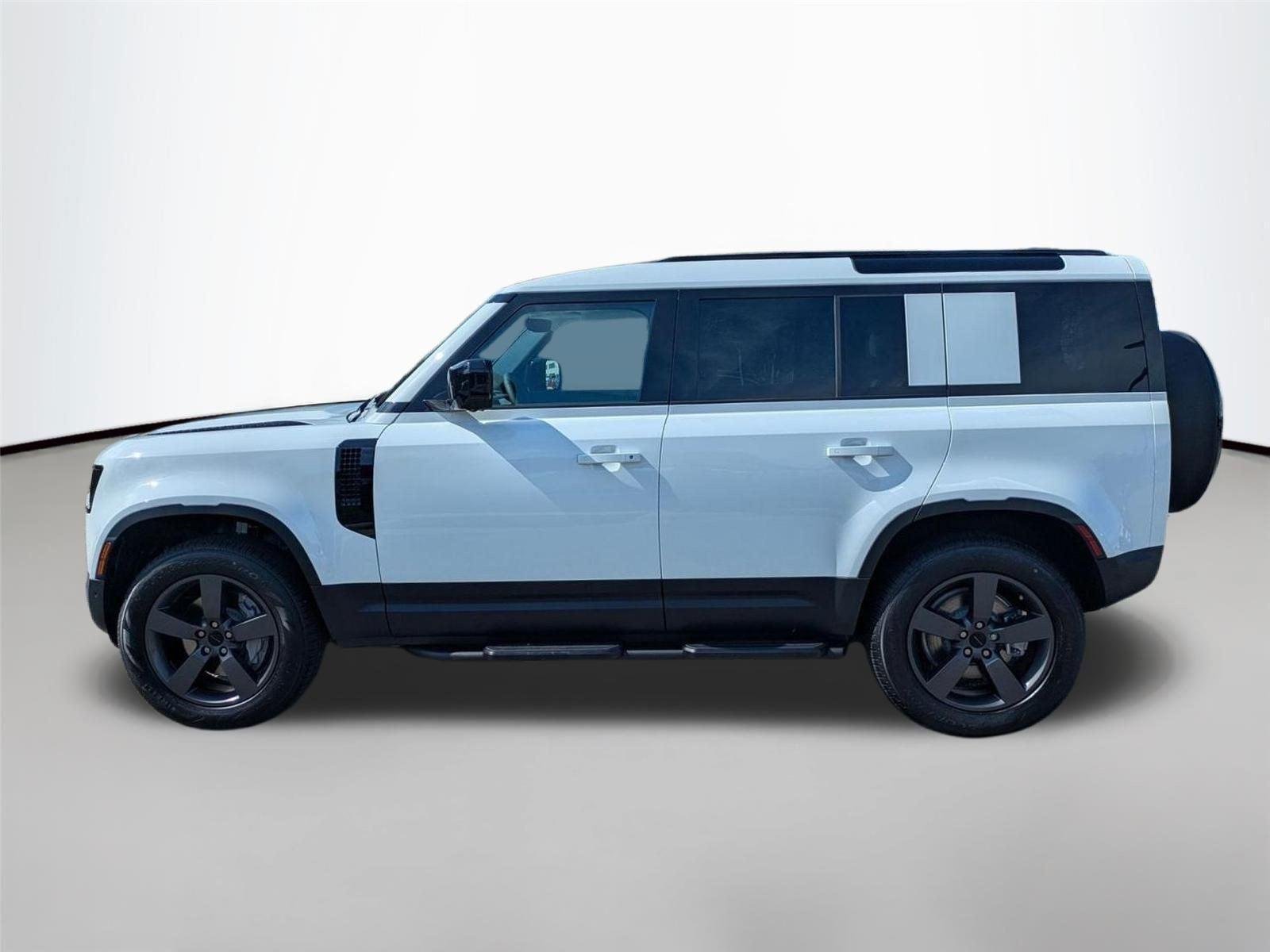 New 2026 Fuji White Land Rover S image 8