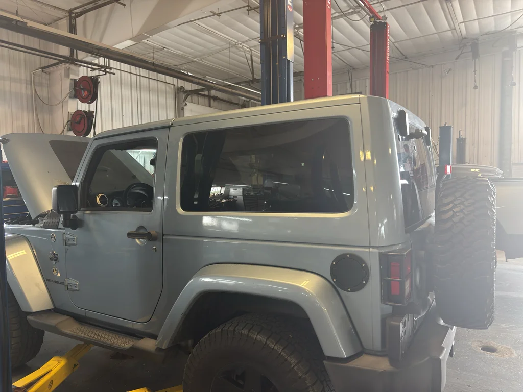 Used 2012 Grey Jeep Arctic image 3