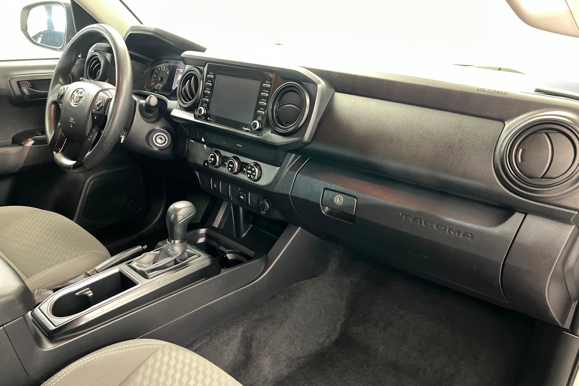 2022 Toyota Tacoma SR - Photo 24