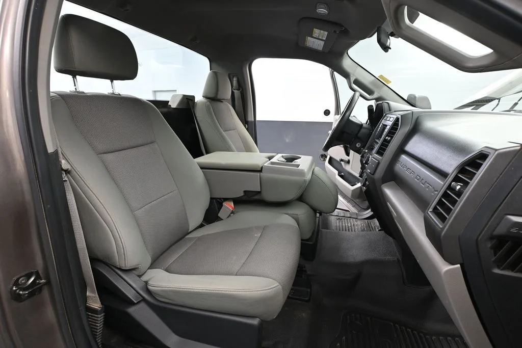2019 Ford F-450 Super Duty XL - Photo 34