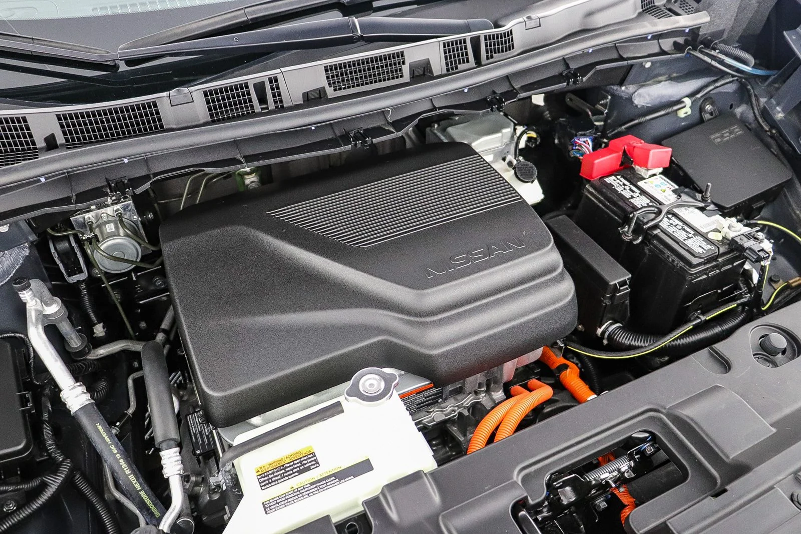Used 2025 Gray Nissan S image 27