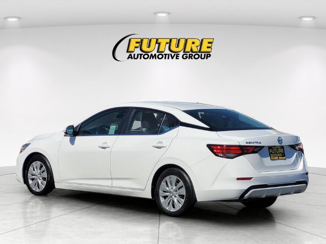 Used 2021 White Nissan S image 7