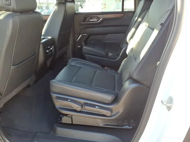 Used 2025 Summit White GMC Denali image 15
