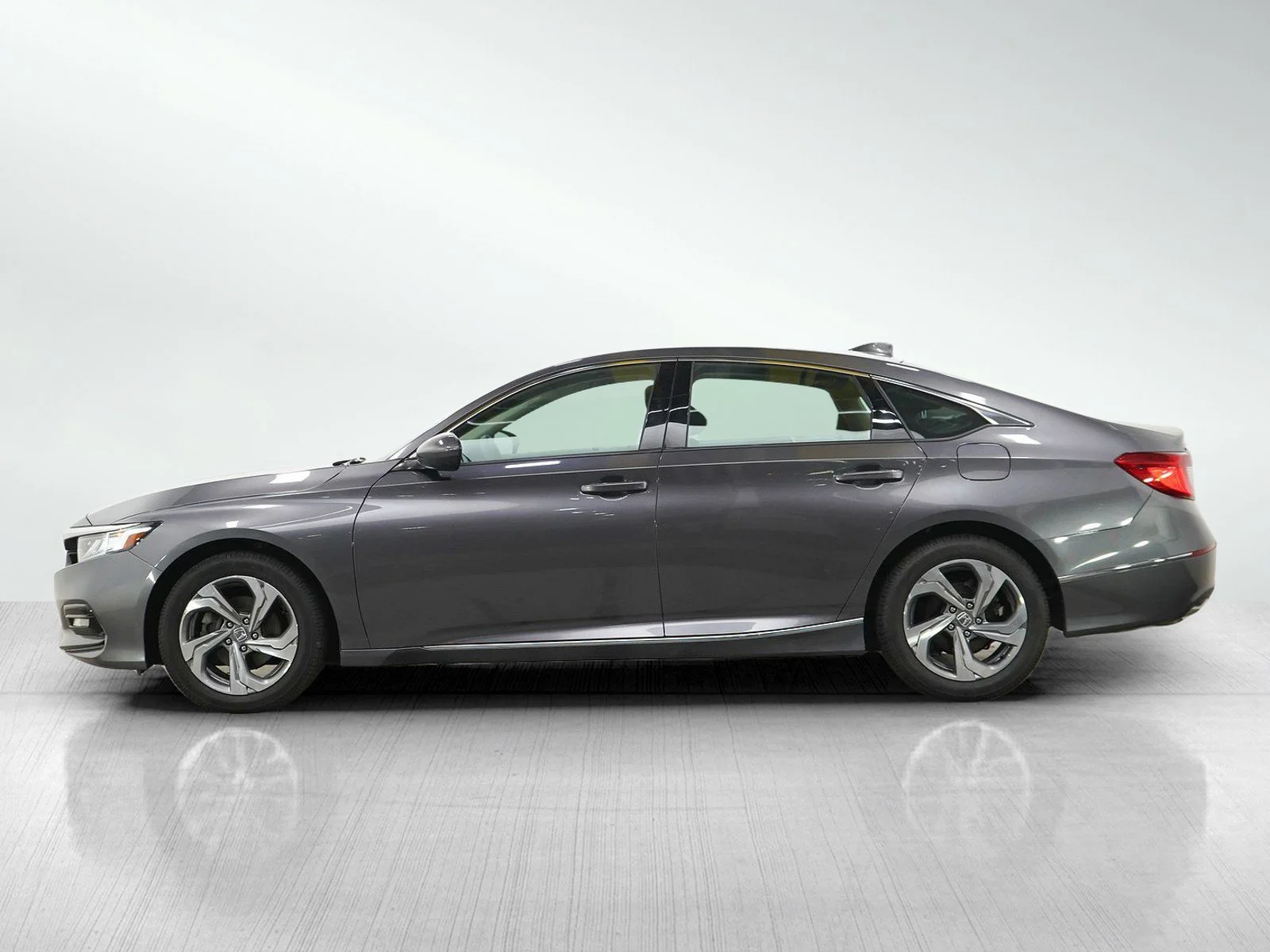 Used 2019 Honda Accord EX with VIN 1HGCV1F48KA122585 for sale in Burnsville, Minnesota