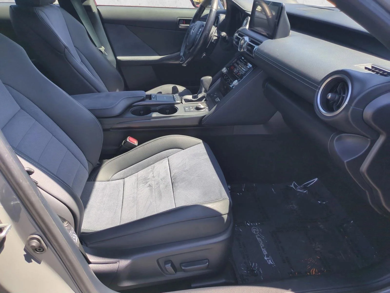 Certified Used 2022 Incognito Lexus IS 500 F SPORT Performance Launch E image 22