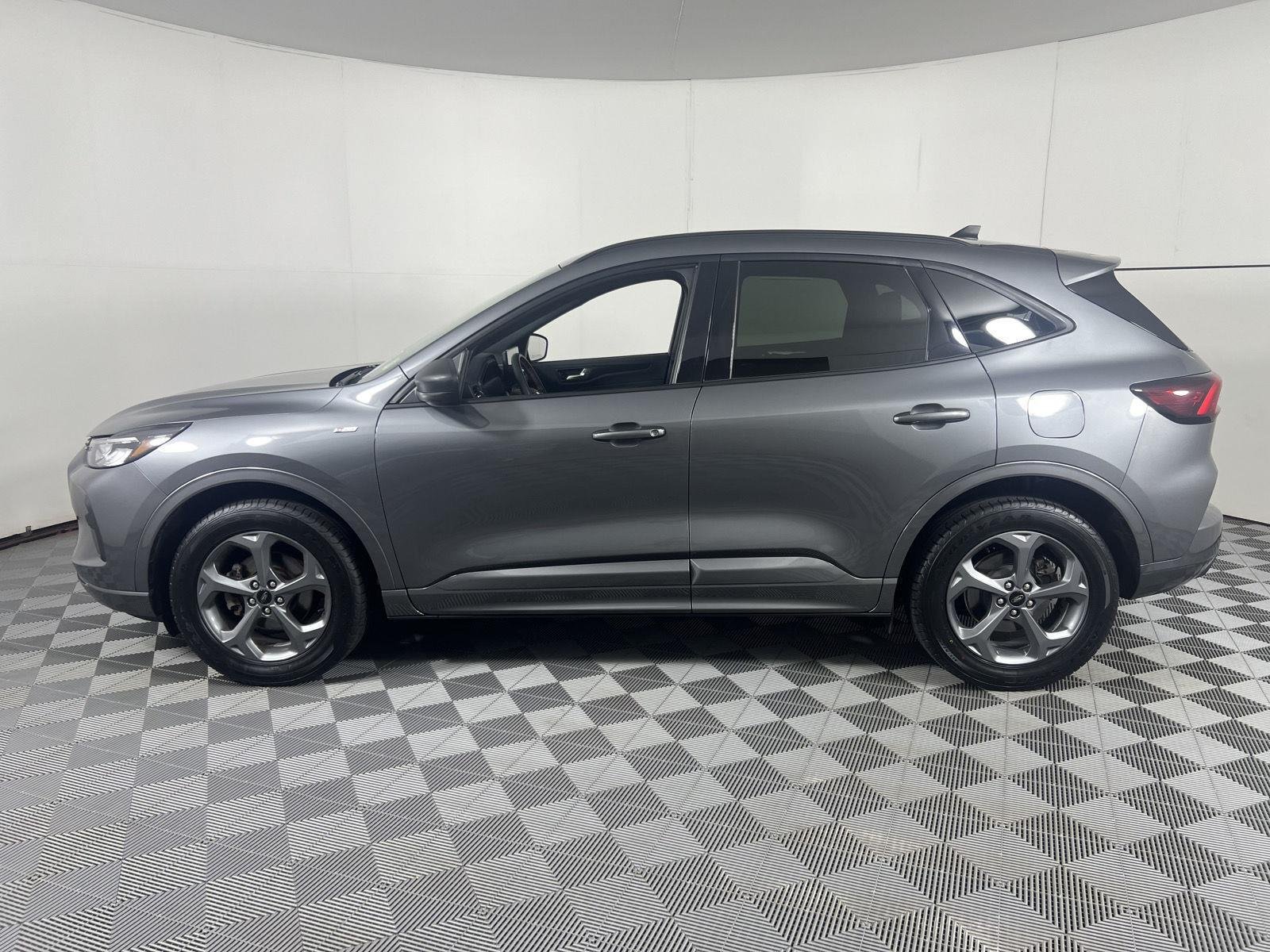 Used 2023 Carbonized Gray Ford ST-Line image 7