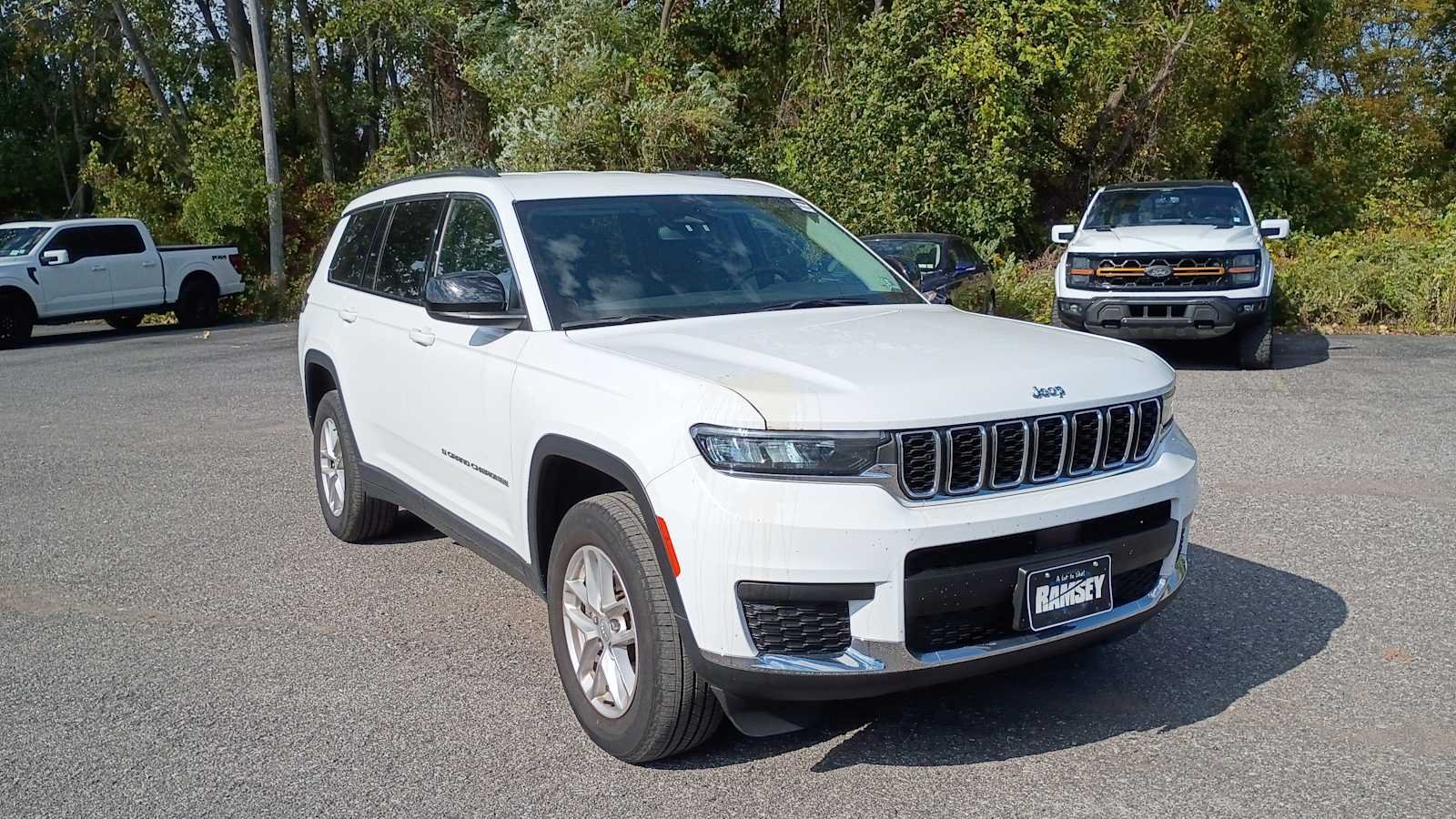 Used 2023 Bright White Clearcoat Jeep Laredo image 2