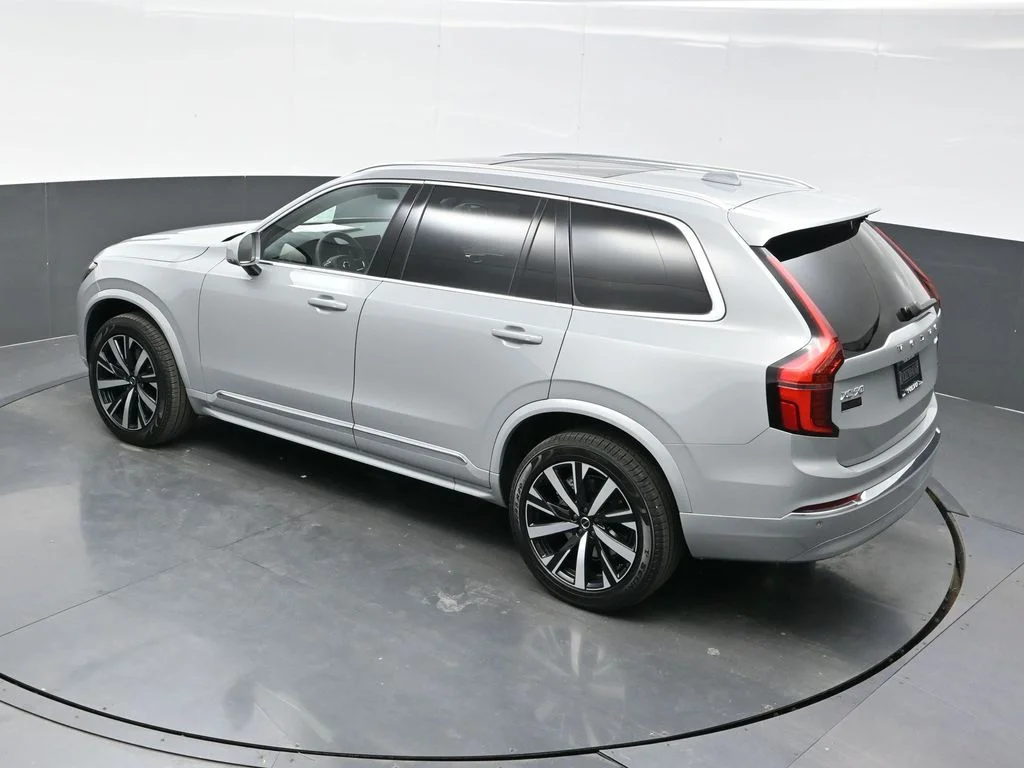 New 2026 Vapour Grey Volvo Core image 46