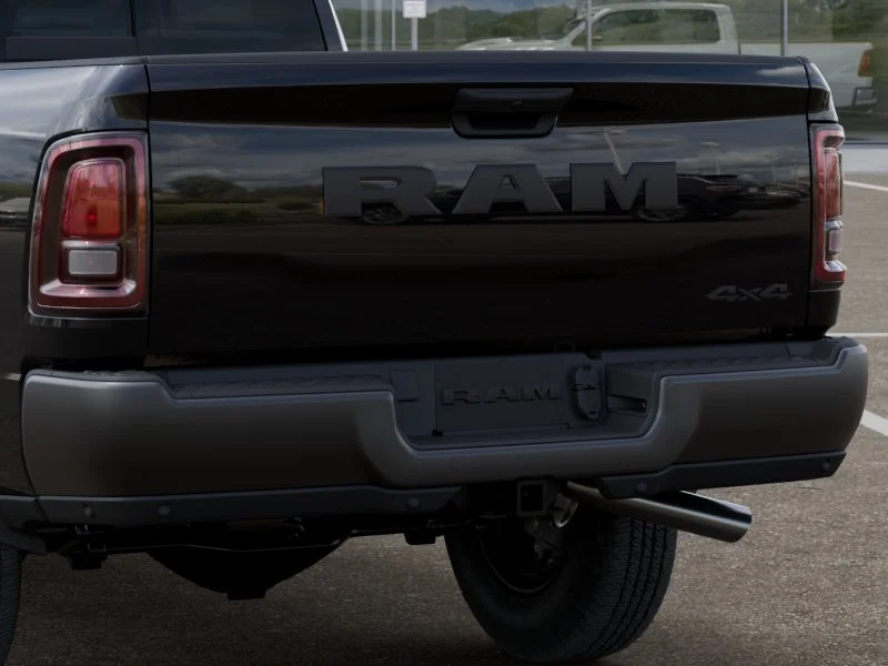 New 2026 Diamond Black Crystal Pearl-Coat Exterior Paint RAM Tradesman image 76